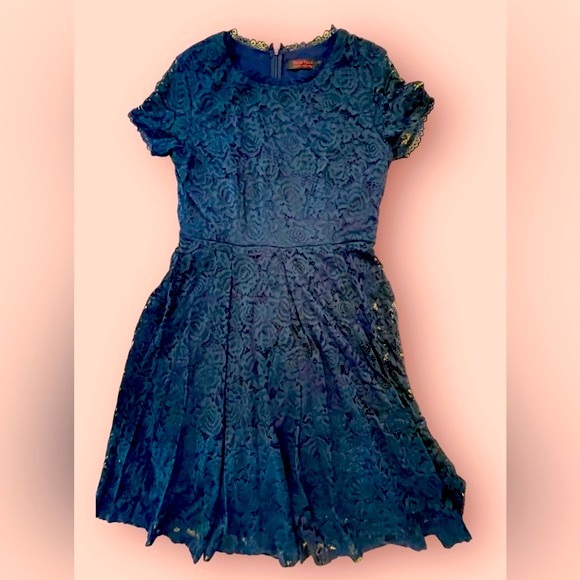 Dress Tells Dresses & Skirts - Dress Tells Dress